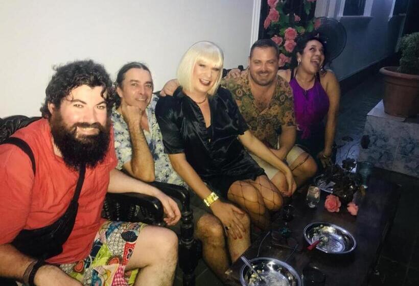 Пансион Kingz And Queenz   Negombo