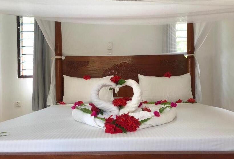 پانسیون Petwac Oasis