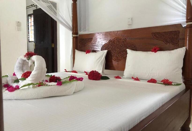 پانسیون Petwac Oasis