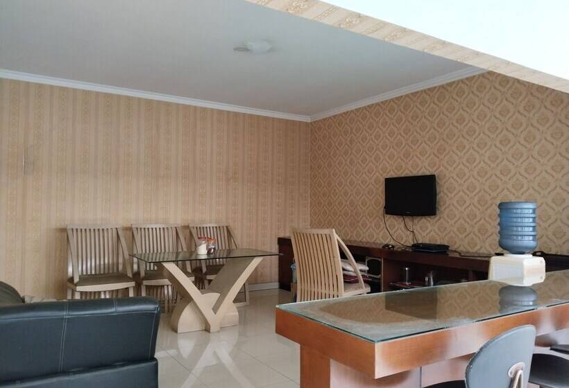 Pension Twin Guest House Grand Wisata