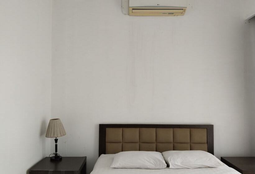 Pension Twin Guest House Grand Wisata