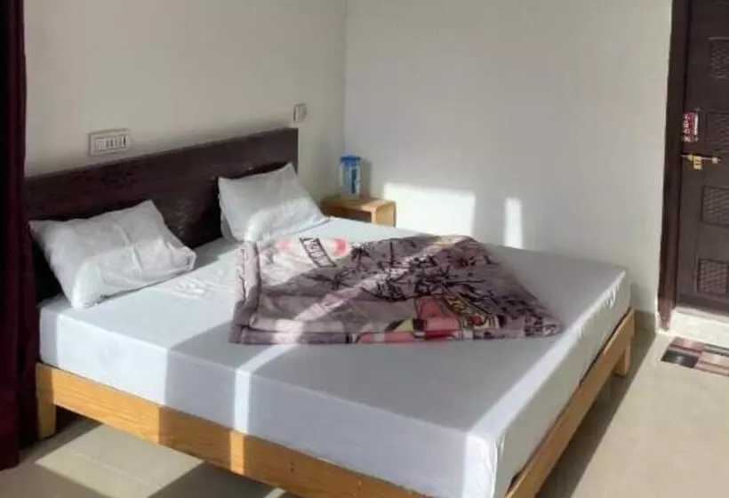 Aamiaismajoitus (B&B) Village Inn By Stayapart