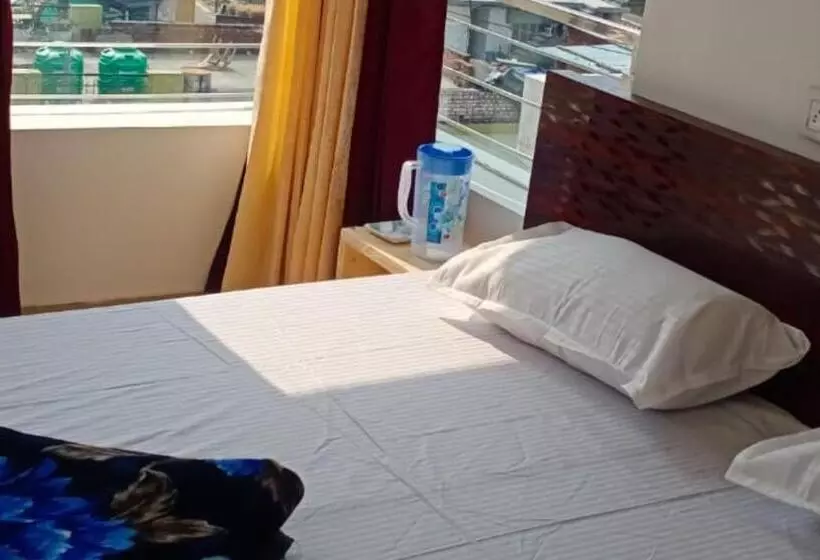 Aamiaismajoitus (B&B) Village Inn By Stayapart