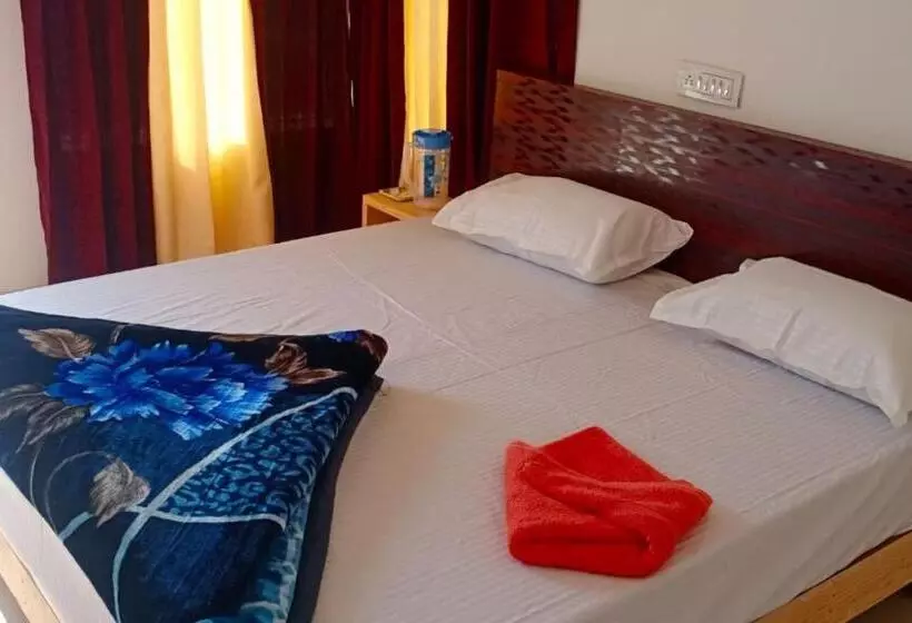 Aamiaismajoitus (B&B) Village Inn By Stayapart