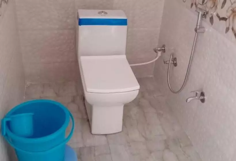 Aamiaismajoitus (B&B) Village Inn By Stayapart