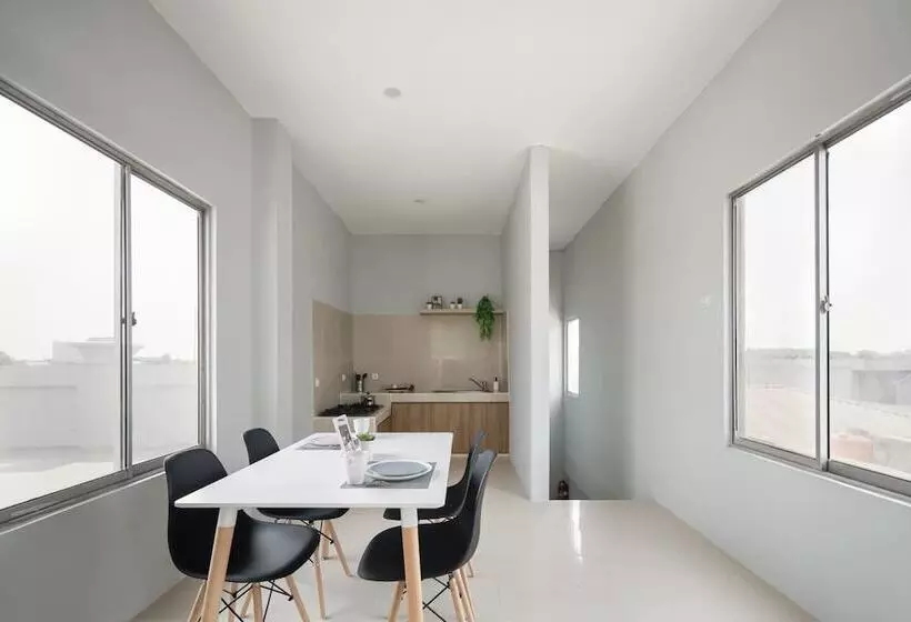 Hotelli Cove Veranda