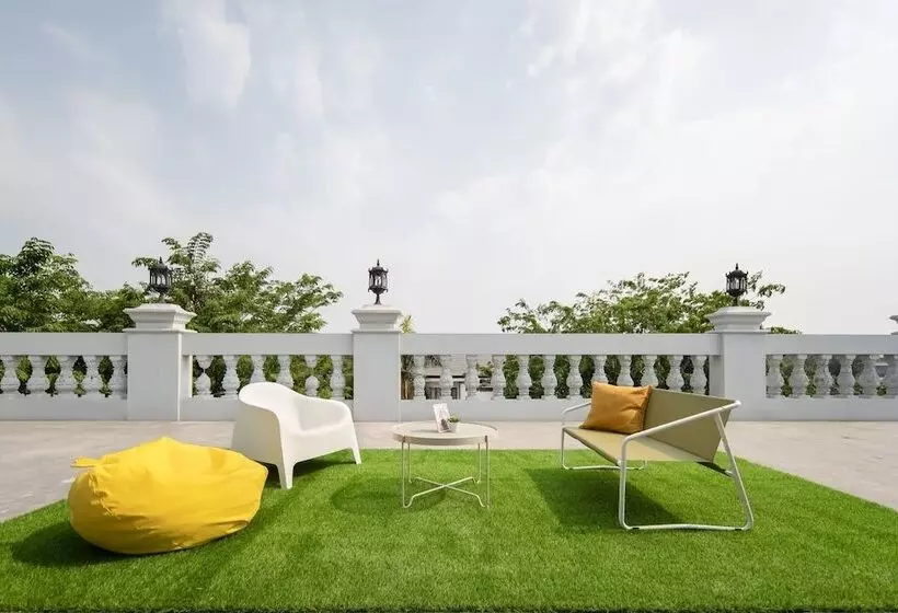 Hotelli Cove Veranda