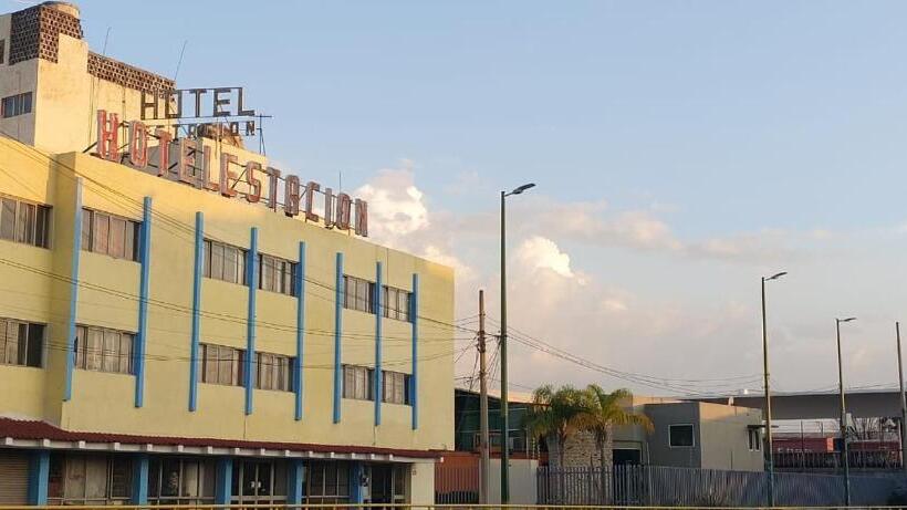 فندق Estación Guadalajara