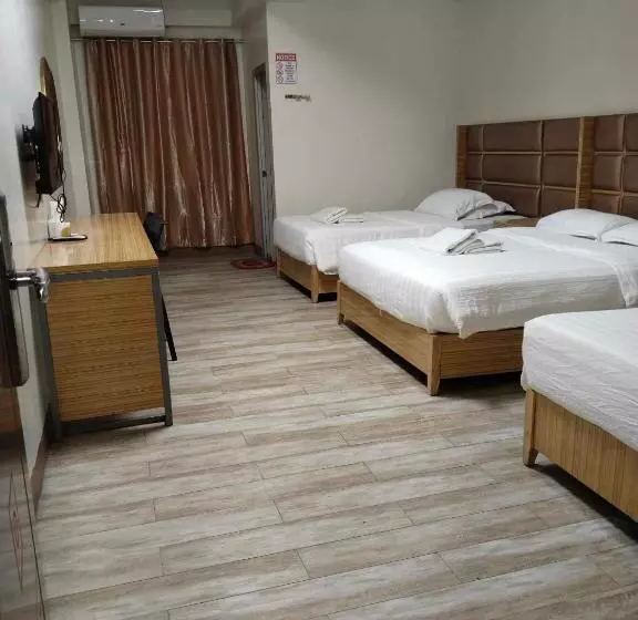 Meaco Royal Hotel   Valenzuela