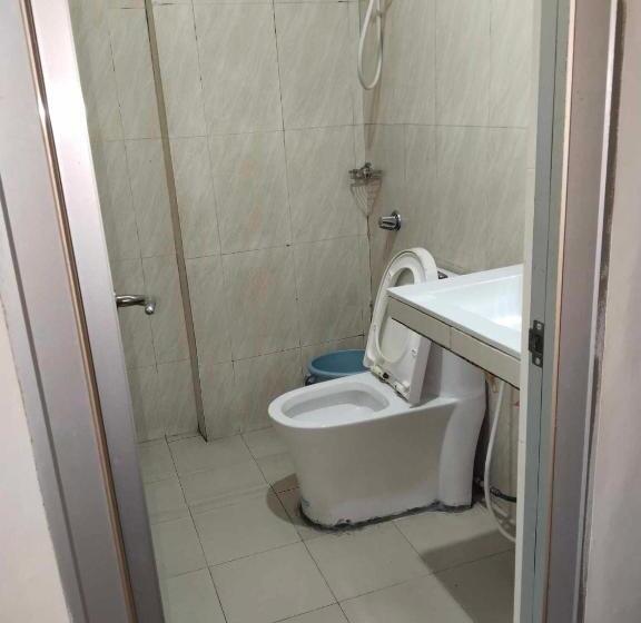 Meaco Royal Hotel   Valenzuela