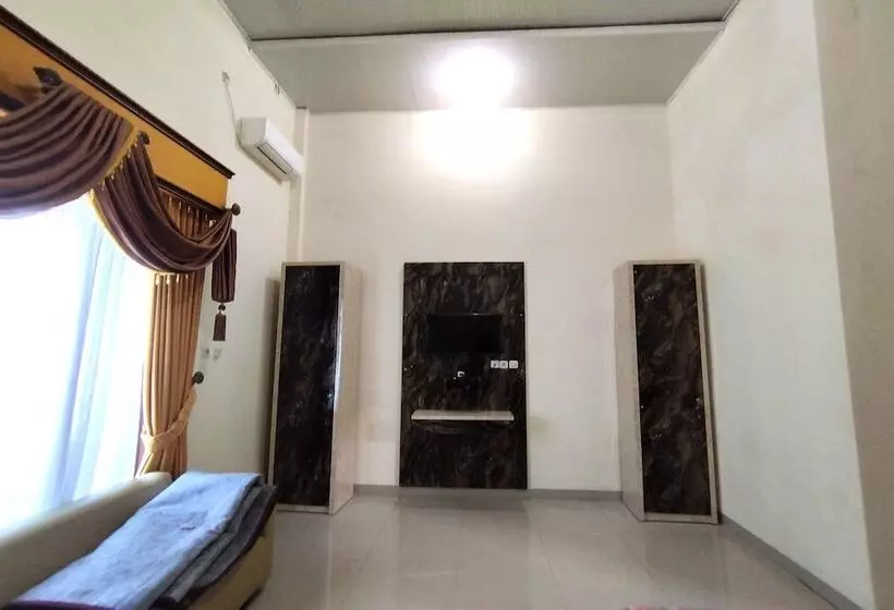 Majatalo Zahira Guesthouse Syariah