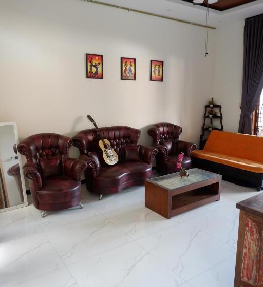 Szálló Bromo Venture