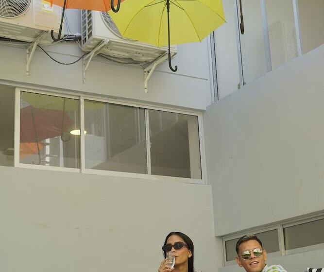 ユースホステル Dorado Plaza Getsemani