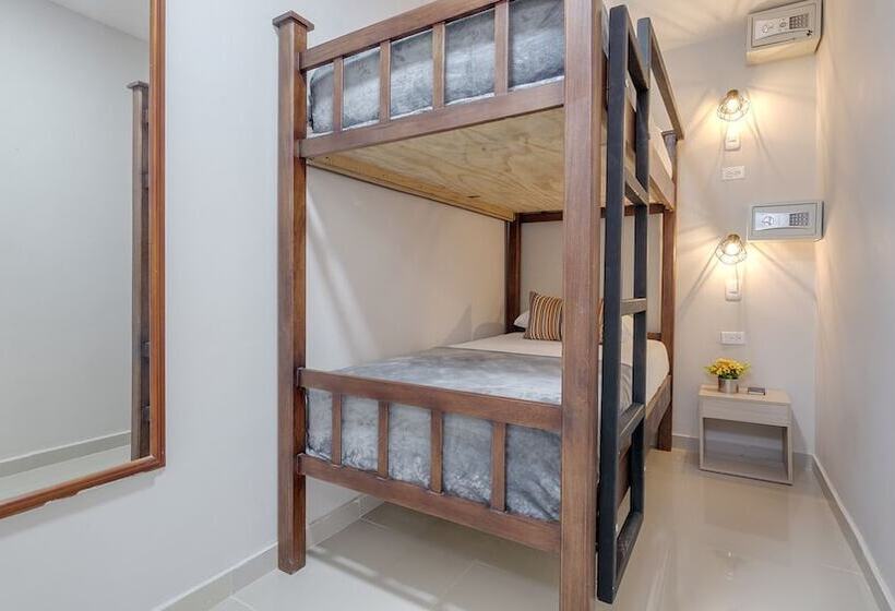 ユースホステル Dorado Plaza Getsemani