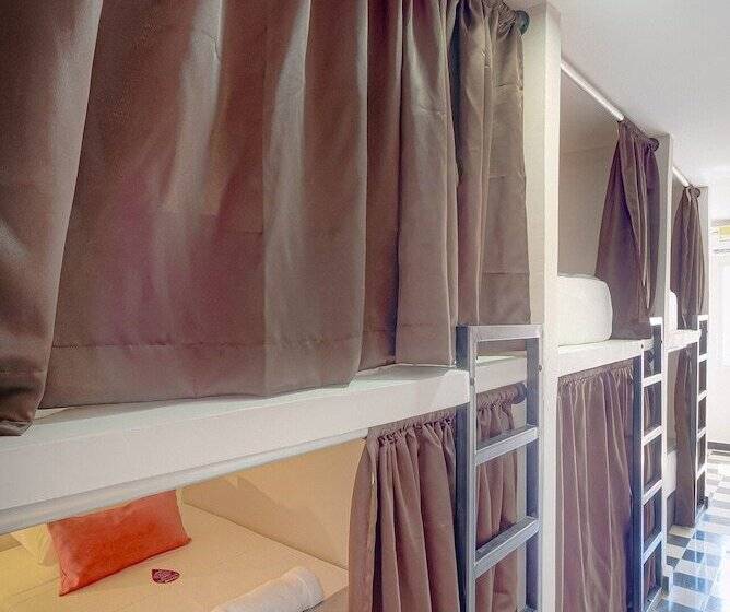 ユースホステル Dorado Plaza Getsemani