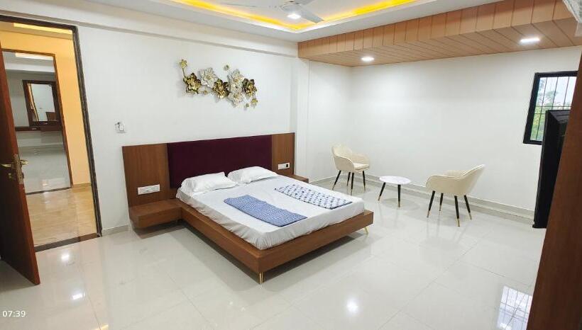 Bed and Breakfast Leela Palace Banquet Hall And Rooms