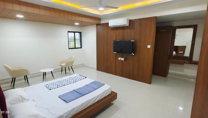 Bed and Breakfast Leela Palace Banquet Hall And Rooms