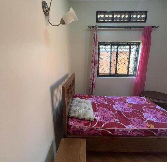 ベッドアンドブレックファースト Lido Azzurro Garuga