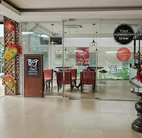 Eclectic Haven At Bamboo Bay Cebu