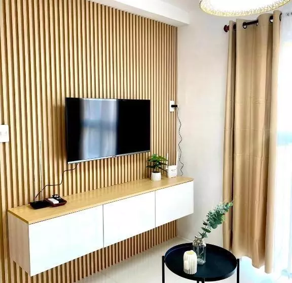 Eclectic Haven At Bamboo Bay Cebu