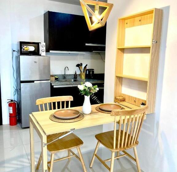 Eclectic Haven At Bamboo Bay Cebu