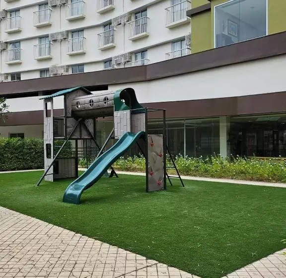 Eclectic Haven At Bamboo Bay Cebu