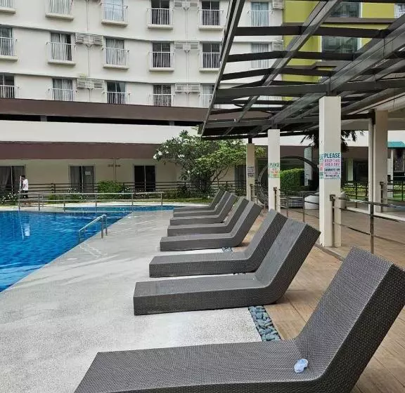 Eclectic Haven At Bamboo Bay Cebu