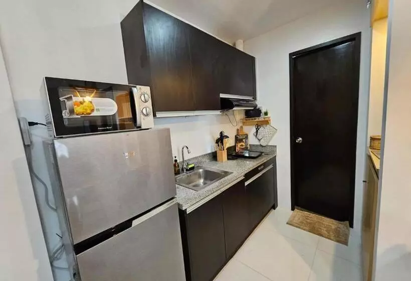 Eclectic Haven At Bamboo Bay Cebu