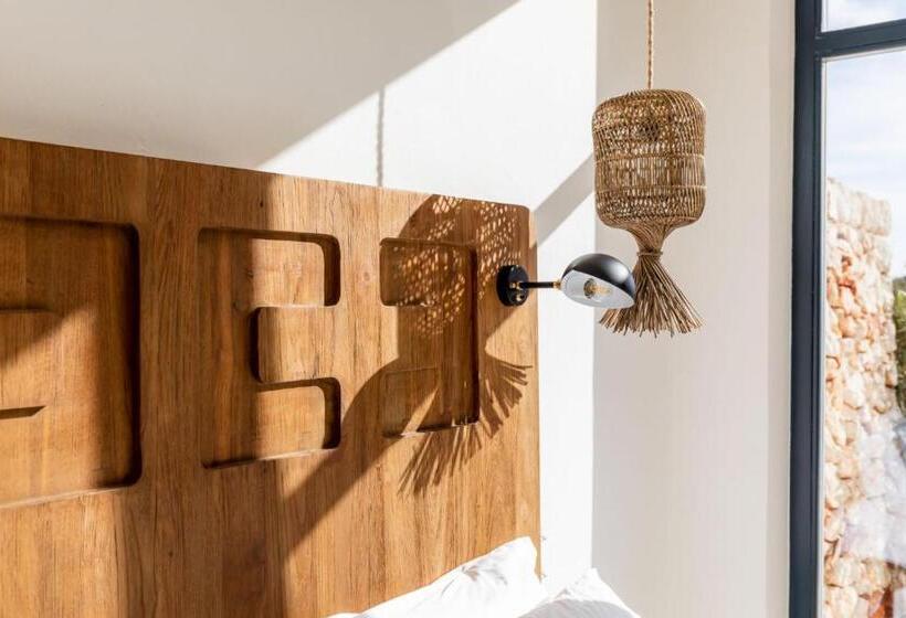 هتل Cap Menorca Relais & Chateaux