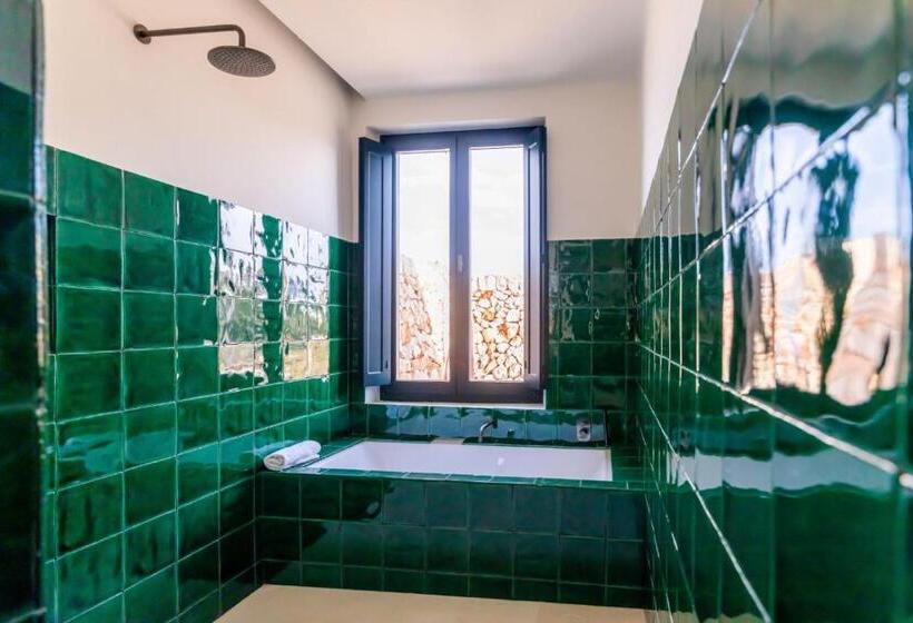 هتل Cap Menorca Relais & Chateaux