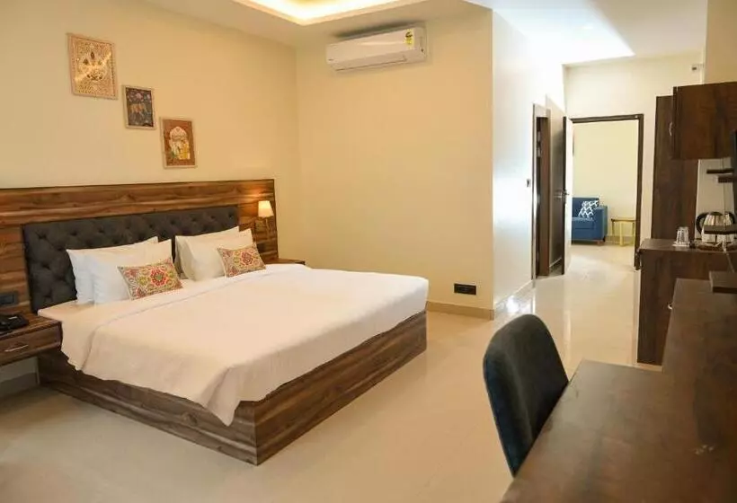 Aotel By Clarks Inn Palampur