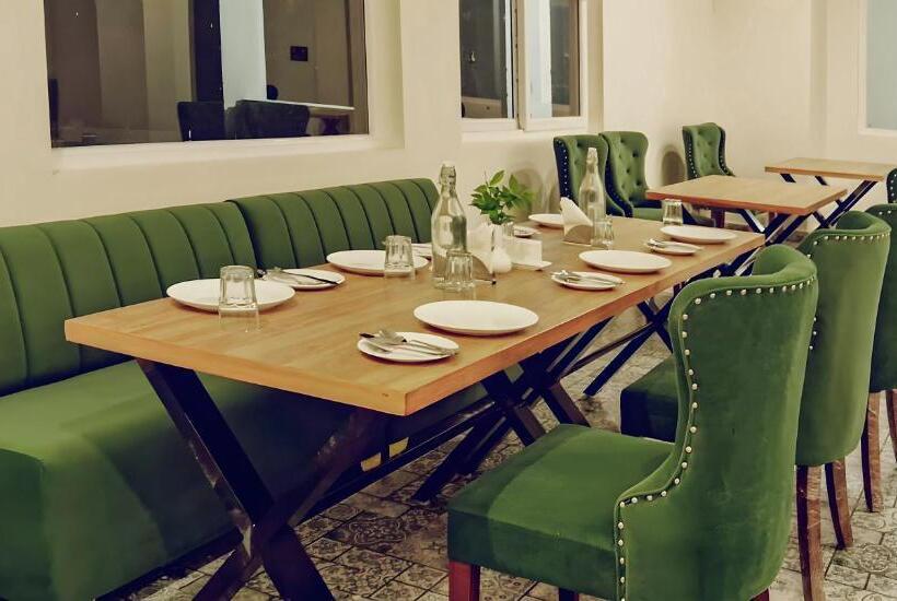 Aotel By Clarks Inn Palampur