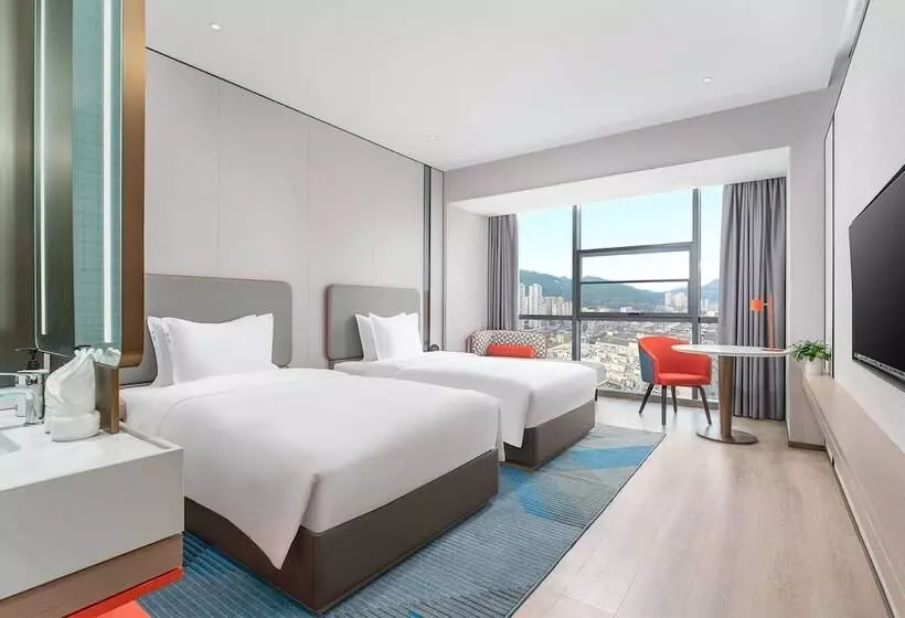 Hotelli Holiday Inn Express Bazhong Center, An Ihg