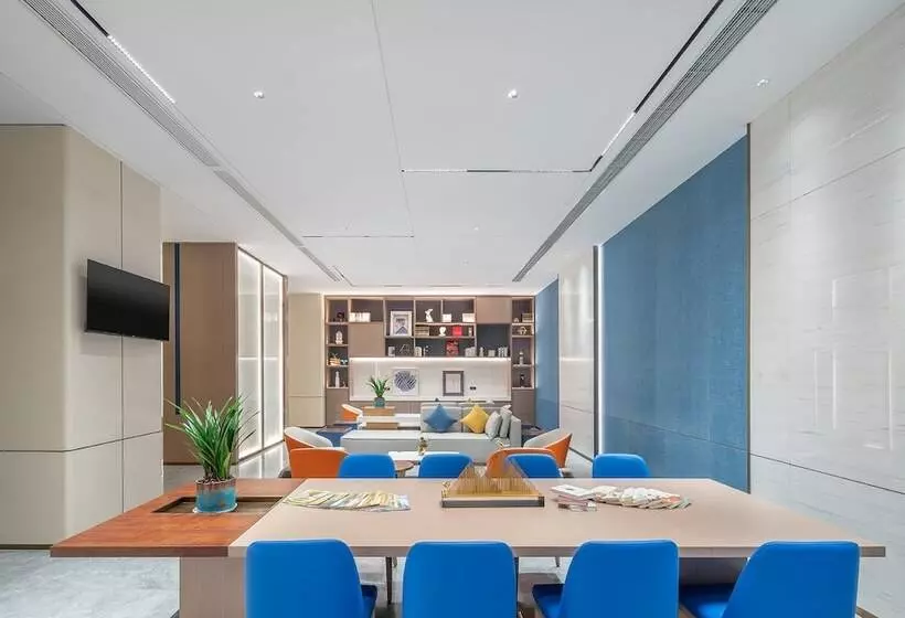 Hotelli Holiday Inn Express Bazhong Center, An Ihg