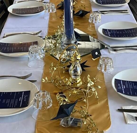 ホテル Lucinda Village