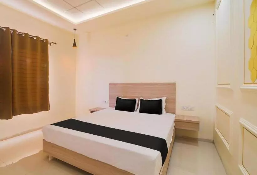 Hotelli Oyo Saubhagya Shri Resort