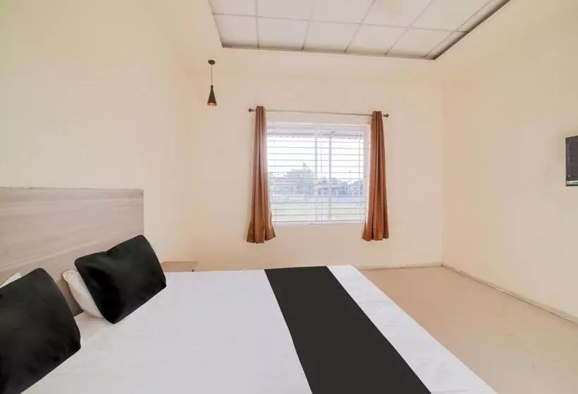 Hotelli Oyo Saubhagya Shri Resort