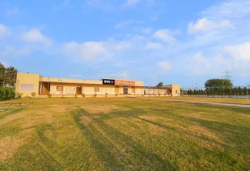 Hotelli Oyo Saubhagya Shri Resort