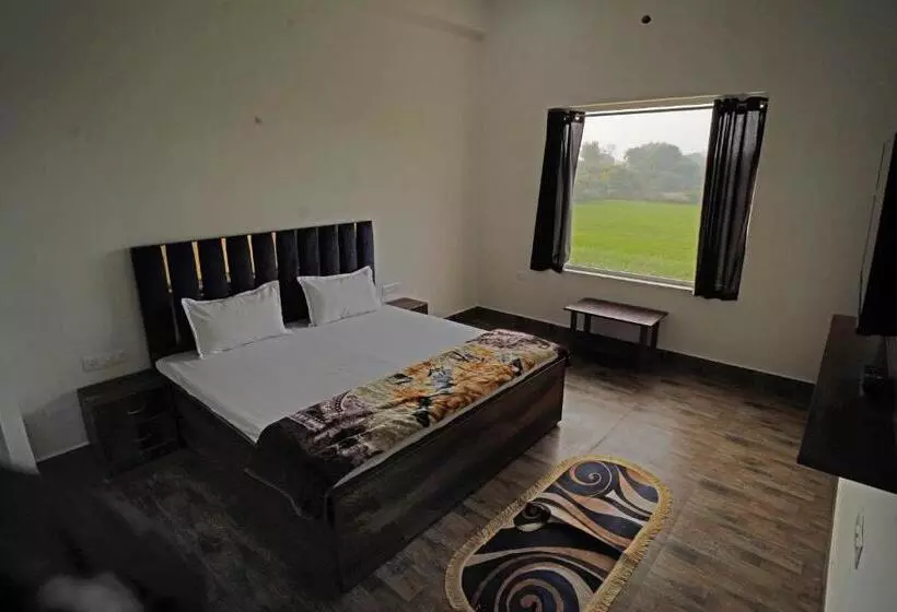 Hotelli Sd Grand Palace Near Radha Rani Mandir Mansarovar Vrindavan