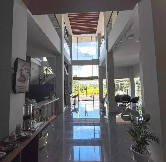 Kiyana Premiere Hotel Batang