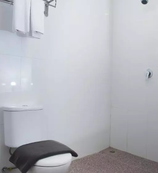 Kiyana Premiere Hotel Batang