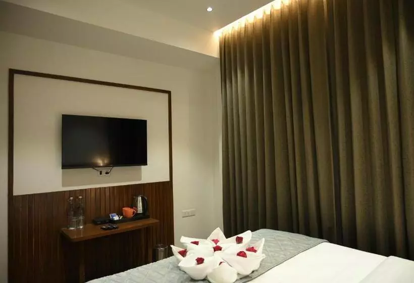 Mango Leaf Lake Resort