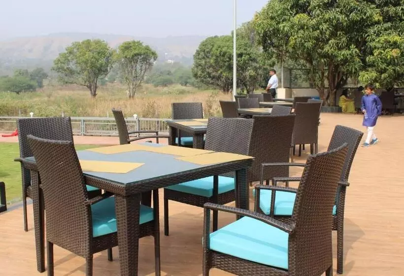 Mango Leaf Lake Resort