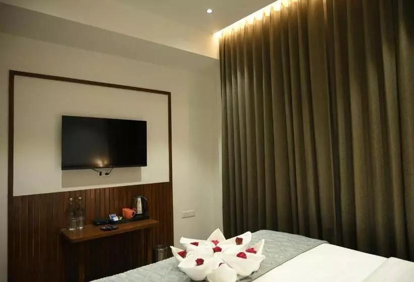 Mango Leaf Lake Resort