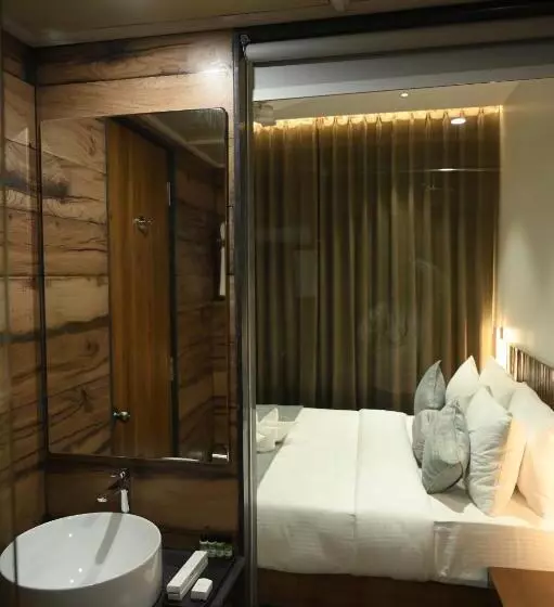 Mango Leaf Lake Resort