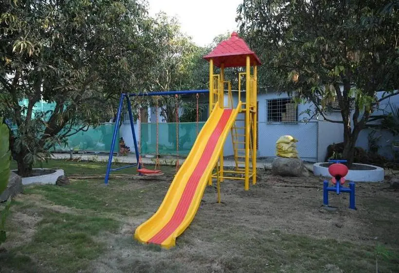 Mango Leaf Lake Resort