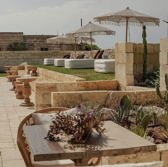 هتل Borgo Bevagna Relais