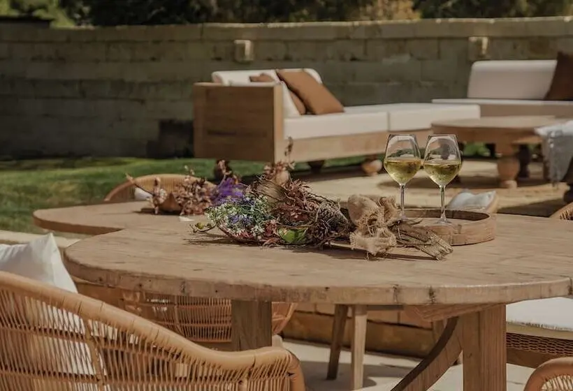 هتل Borgo Bevagna Relais