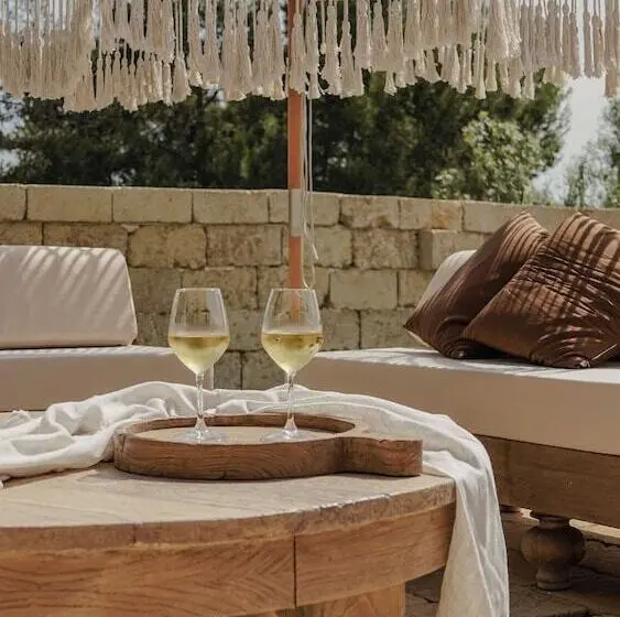 هتل Borgo Bevagna Relais