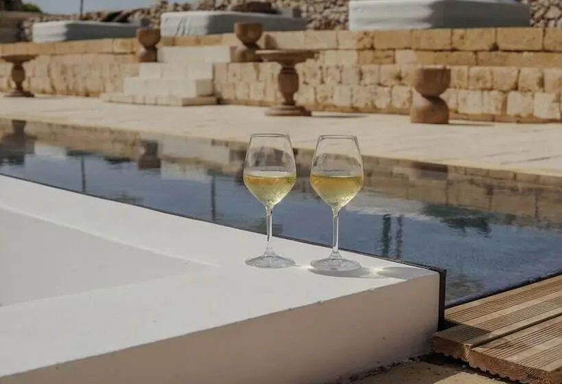 هتل Borgo Bevagna Relais